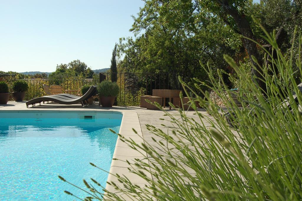 Mas De La Beaume Hotel Gordes Exterior photo